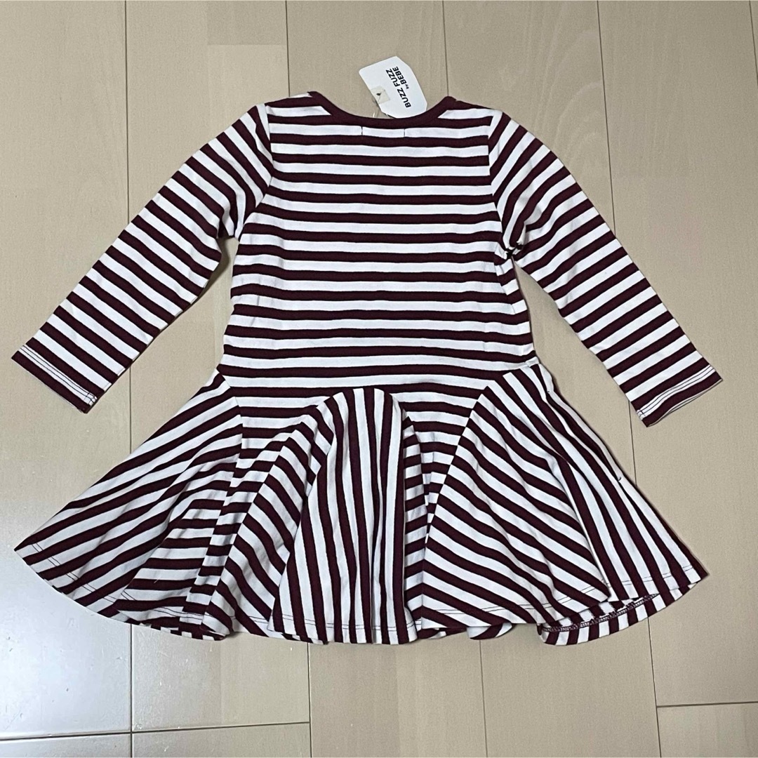 BeBe(ベベ)の新品　ワンピース　女の子　100　ボーダー　BEBE　ワインレッド  薄手　長袖 キッズ/ベビー/マタニティのキッズ服女の子用(90cm~)(ワンピース)の商品写真