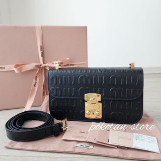 【本物保証】 箱付き ミュウミュウ MIUMIU ガマ口付折財布 レザー アイボリー ゴールド金具 5M1120