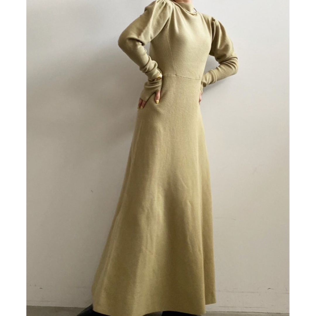 Ameri VINTAGE(アメリヴィンテージ)の＊美品＊ UND PUFF SLEEVE FIT AND FLARE DRESS レディースのワンピース(ロングワンピース/マキシワンピース)の商品写真