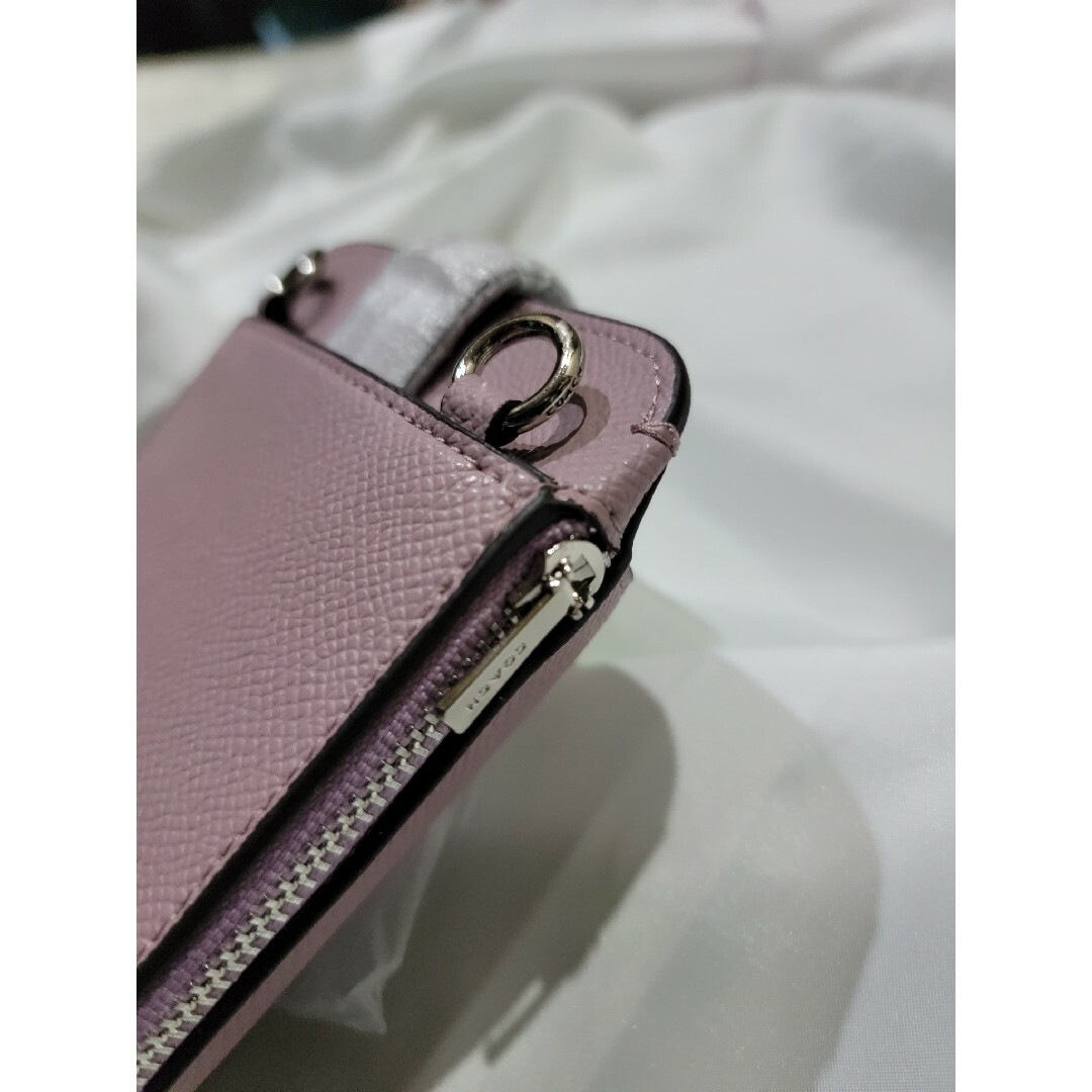 COACH(コーチ)の新品未使用 COACH  NORTH/SOUTH フォン クロスボディ レディースのバッグ(ショルダーバッグ)の商品写真