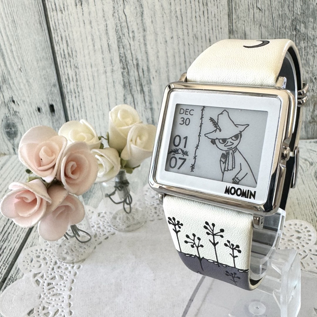 23000円ではいかがですかMOOMIN スナフキン　スマートキャンバス　腕時計