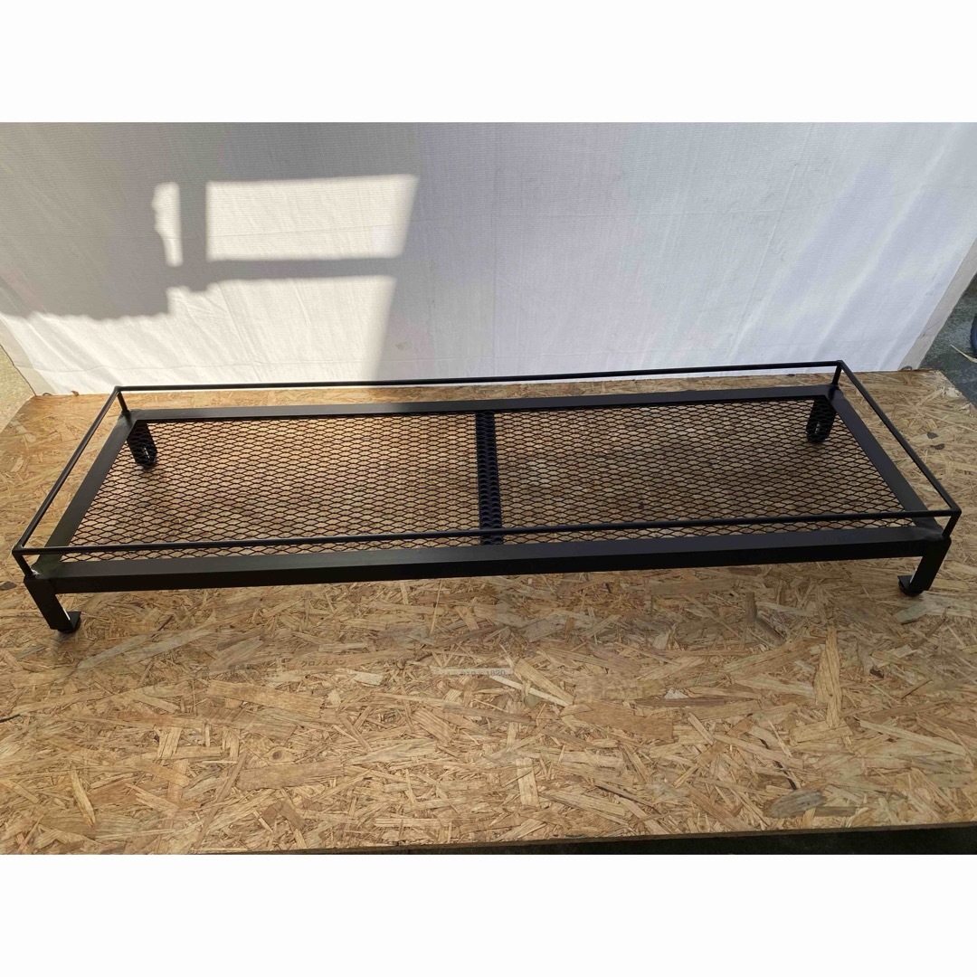 アイアンシェルフ　植物棚　アガベ　多肉植物　アイアンラック　 インテリア/住まい/日用品の収納家具(棚/ラック/タンス)の商品写真