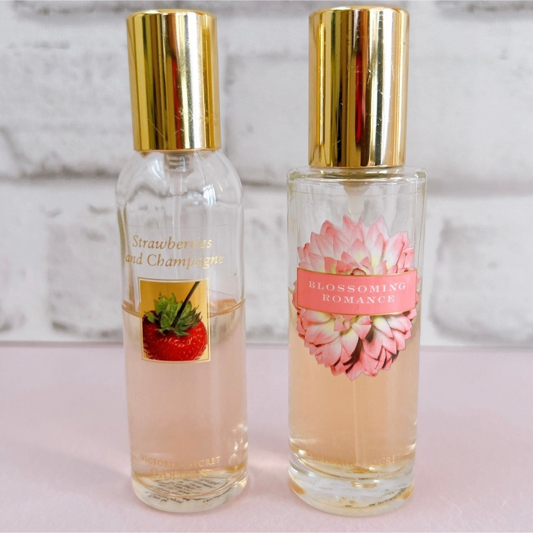 Victoria's Secret(ヴィクトリアズシークレット)の超希少★お宝レア有 ヴィクトリアシークレット 香水 30ml×2本おまとめセット コスメ/美容のリラクゼーション(アロマポット/アロマランプ/芳香器)の商品写真