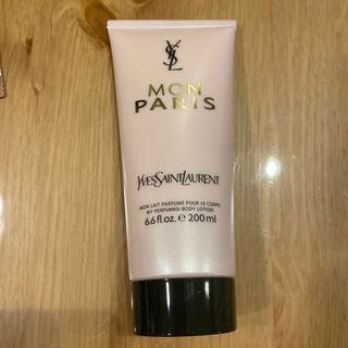 イブサンローラン(Yves Saint Laurent Beaute) ボディローション 