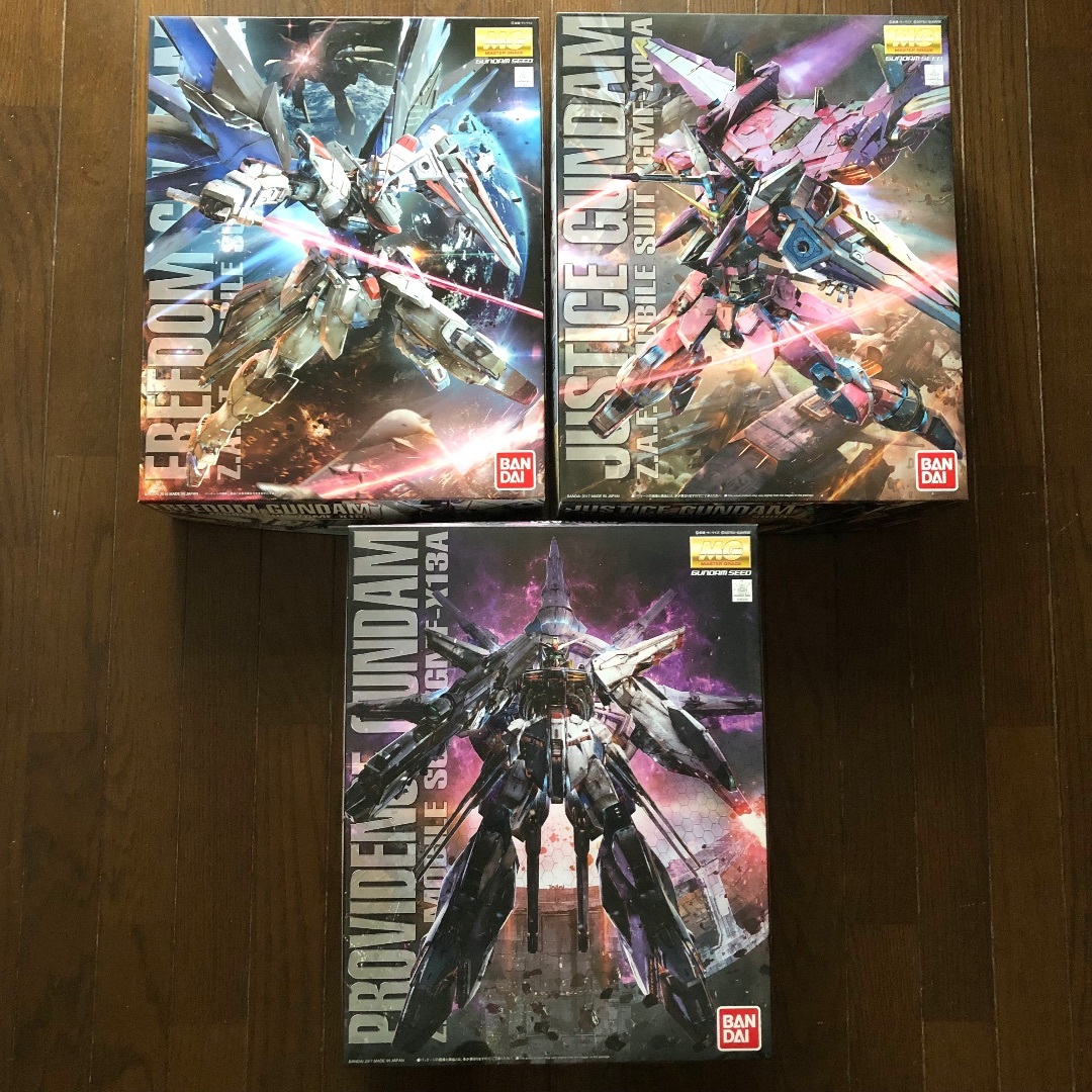 BANDAI - ガンダムSEED　MG 1/100　ザフト軍製ガンダム ３種
