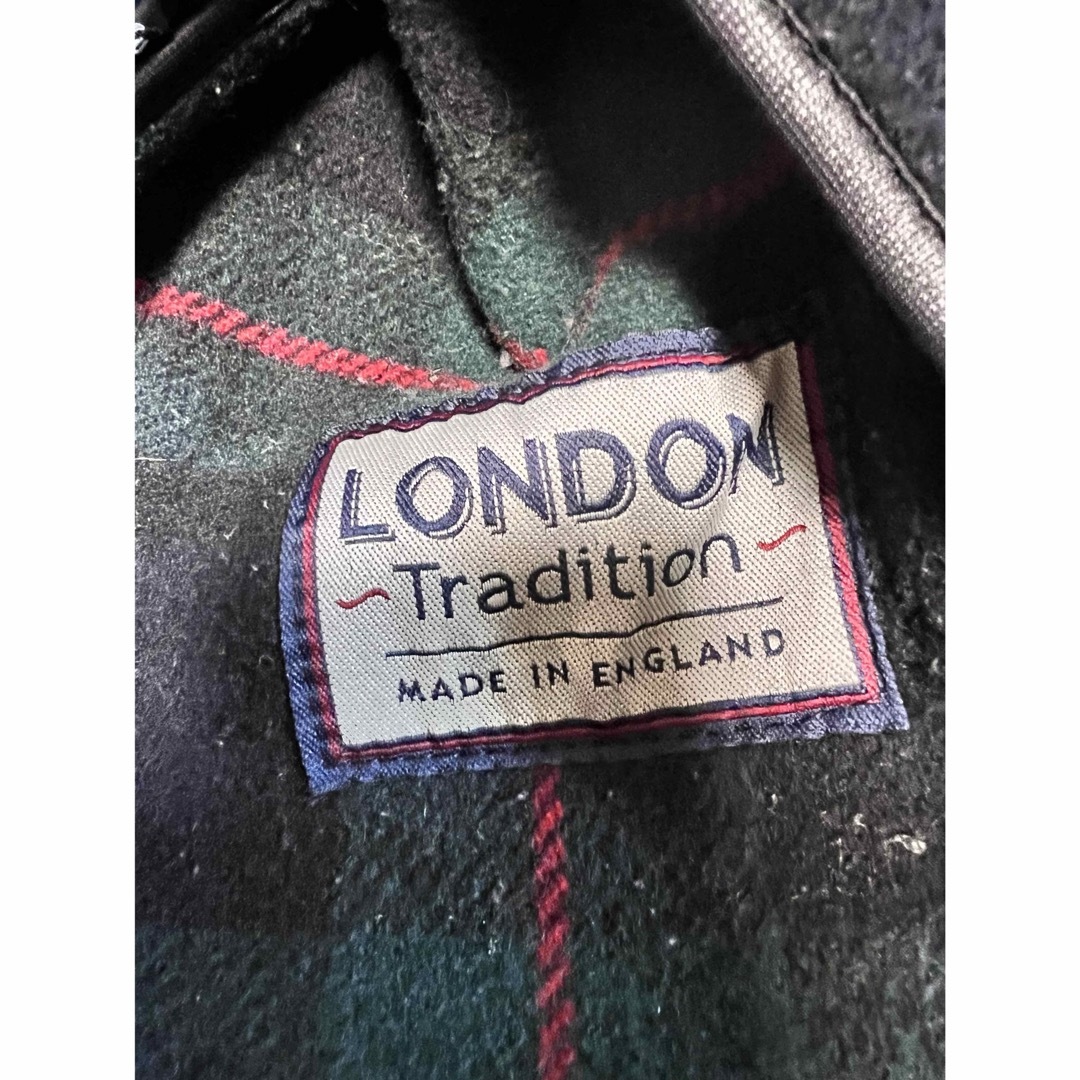 LONDON TRADITION(ロンドントラディション)のLondontradition ダッフルコートレディースSサイズ美品ネイビー レディースのジャケット/アウター(ダッフルコート)の商品写真