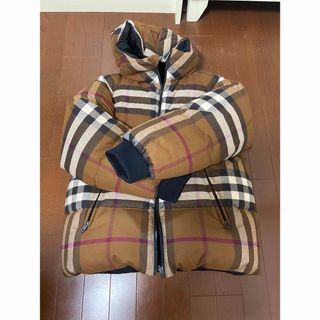 バーバリー(BURBERRY)のBurberry ダウンジャケット(ダウンジャケット)