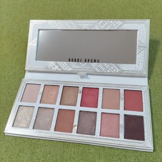 ボビイブラウン(BOBBI BROWN)のBOBBI BROWN/ゴールデンイリュージョンアイシャドウパレット(アイシャドウ)