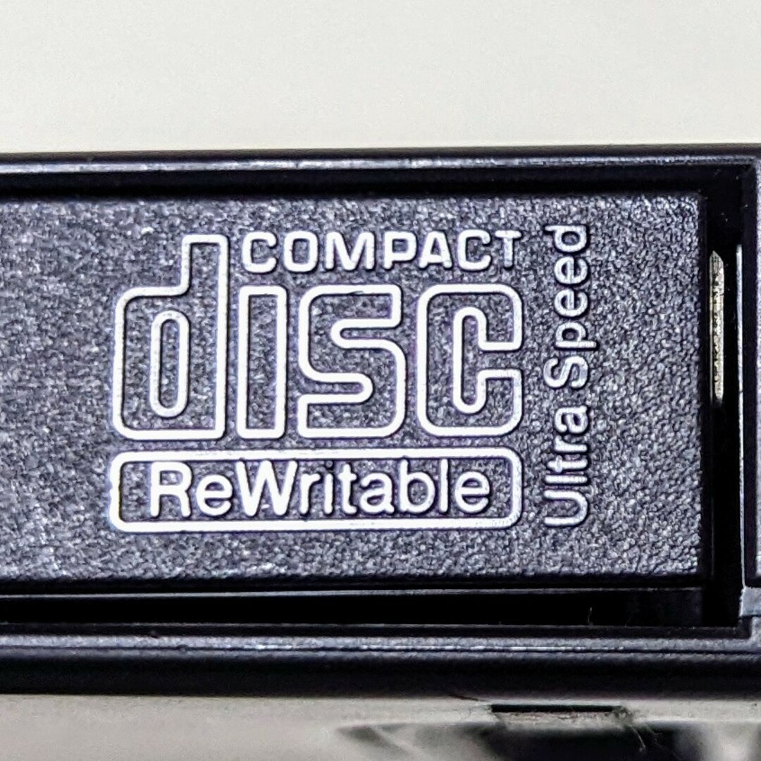 Logitec ポータブルDVDドライブ スーパーマルチ USB3.0 スマホ/家電/カメラのPC/タブレット(PC周辺機器)の商品写真