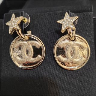 シャネル(CHANEL)の大人気シャネルピアス♪ロックコーデにも素敵！おしゃれ大活躍(ピアス)