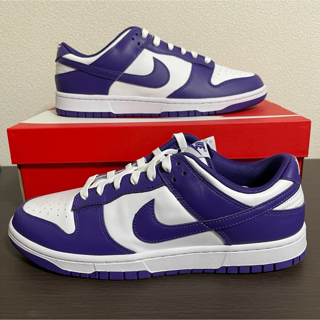 NIKE(ナイキ)の新品！NIKE DUNK LOW RETRO Court Purple メンズの靴/シューズ(スニーカー)の商品写真