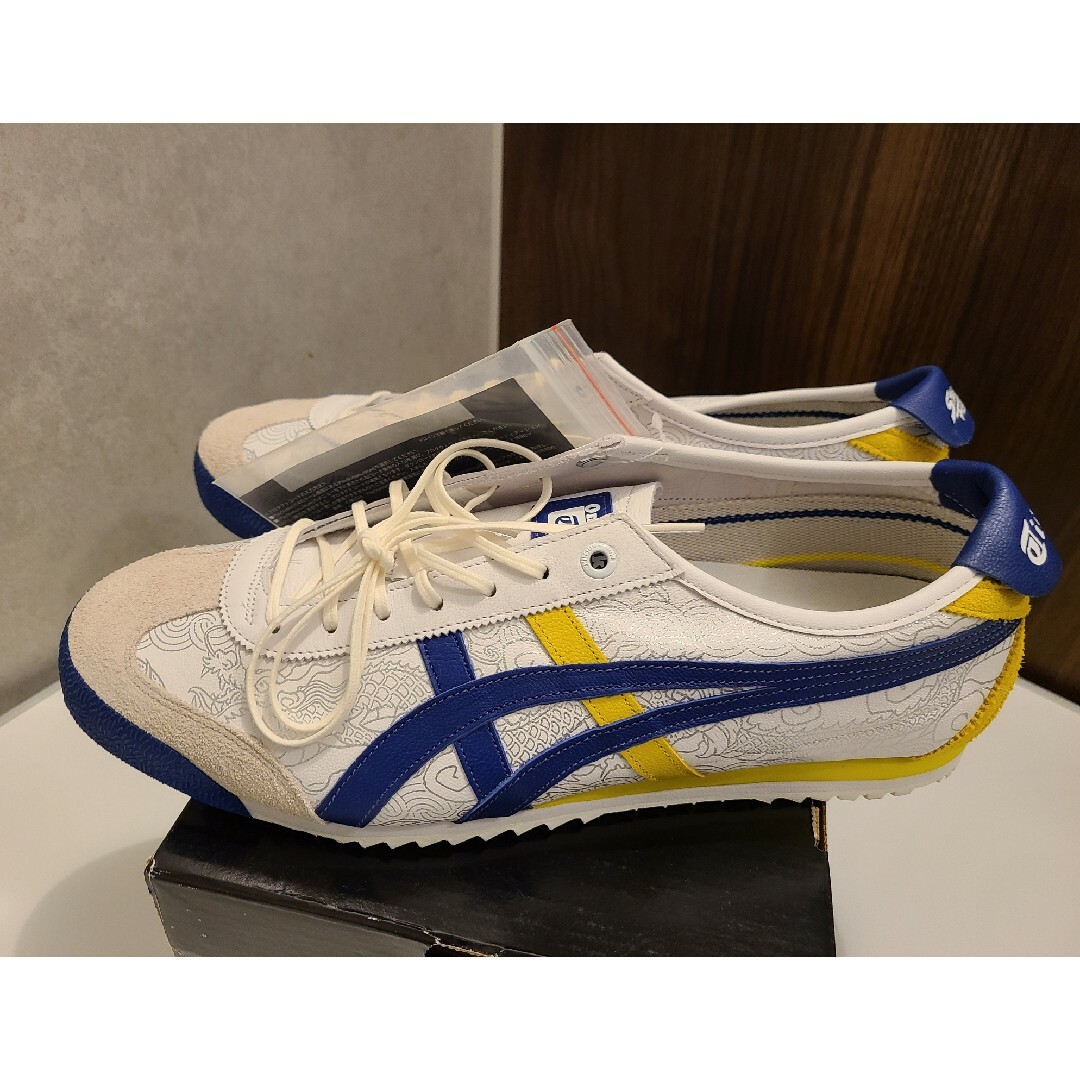 Onitsuka Tiger(オニツカタイガー)のオニツカタイガーxストリートファイターコラボスニーカー　28cm メンズの靴/シューズ(スニーカー)の商品写真