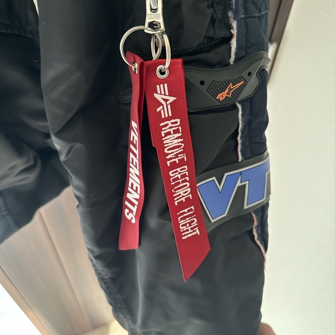 VETEMENTS(ヴェトモン)のvetements × Alpha Racing Bomber Jacket メンズのジャケット/アウター(ブルゾン)の商品写真