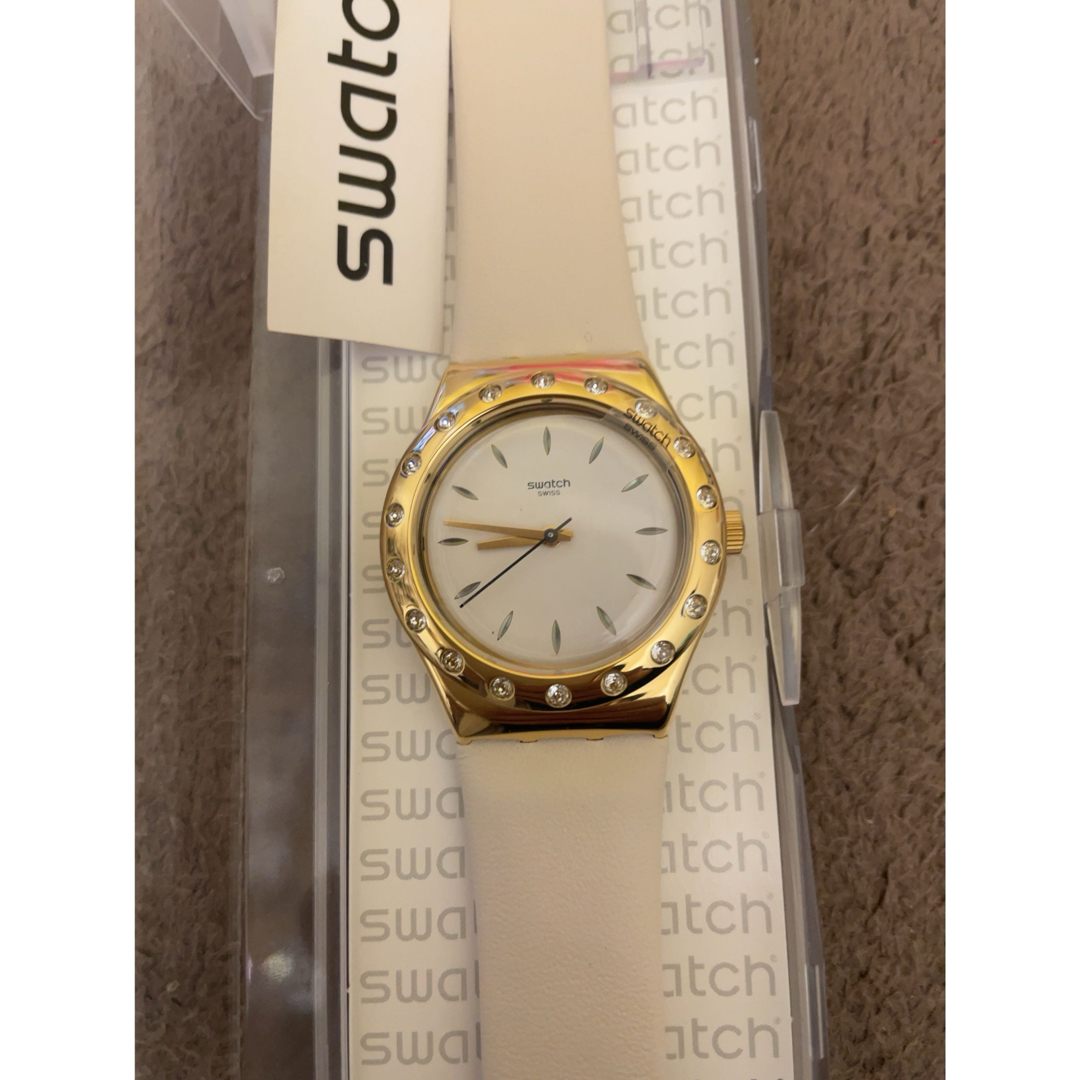 swatch(スウォッチ)のスウォッチ SWATCH YLG137 LINUSA アイロニー ミディアム レディースのファッション小物(腕時計)の商品写真