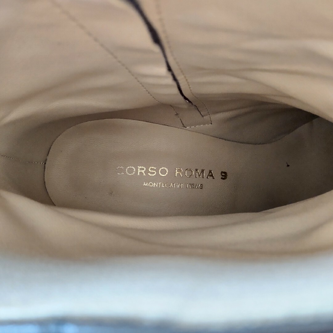 CORSO ROMA 9(コルソローマ)のCORSO ROMA,9 コルソローマ ショートブーツ 24.0cm 難あり レディースの靴/シューズ(ブーツ)の商品写真