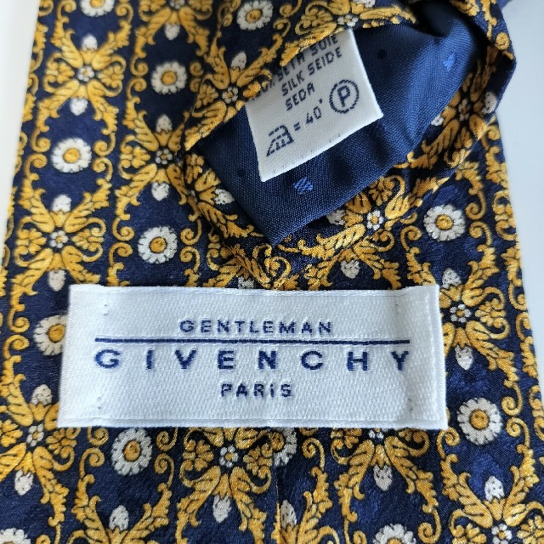 GIVENCHY(ジバンシィ)のジバンシー　ネクタイ メンズのファッション小物(ネクタイ)の商品写真