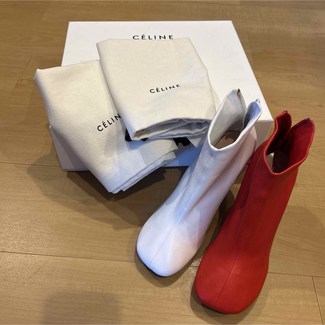 celine(セリーヌ)の最終価格　céline セリーヌ　レア　ホワイト　レッド　フィービー　35.5 レディースの靴/シューズ(ブーツ)の商品写真