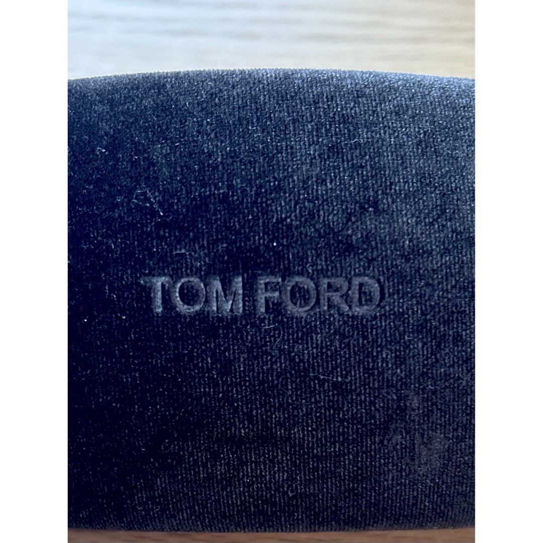 TOM FORD(トムフォード)のトムフォード★未使用メガネケース メンズのファッション小物(サングラス/メガネ)の商品写真