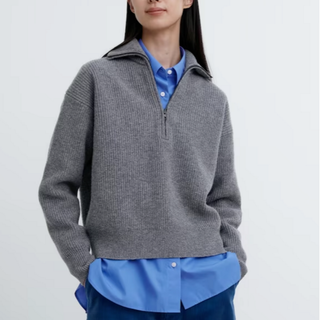 ユニクロ(UNIQLO)のUNIQLO : C プレミアムラムハーフジップセーター グレー Mサイズ(ニット/セーター)