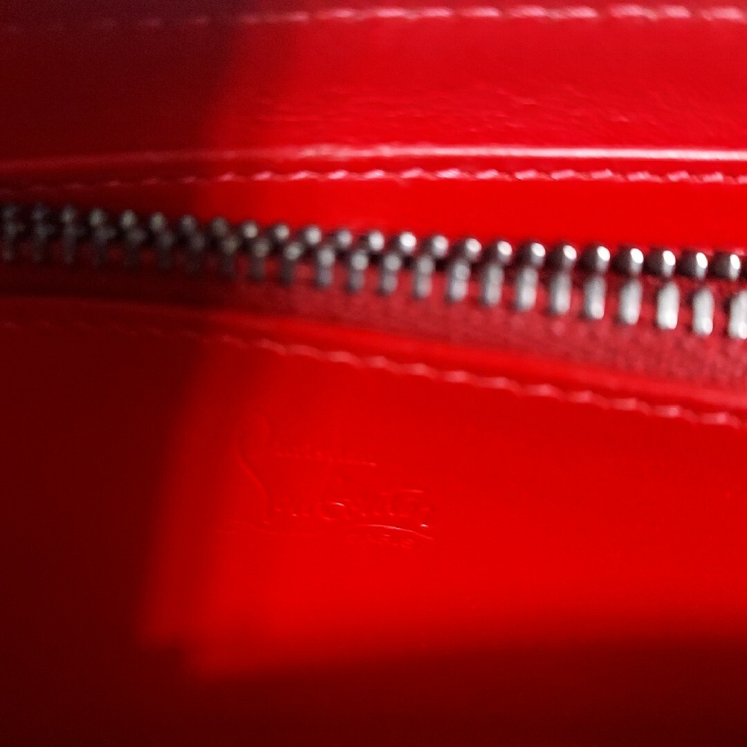 Christian Louboutin(クリスチャンルブタン)のクリスチャン・ルブタン 長財布/ラウンドファスナー メンズのファッション小物(長財布)の商品写真