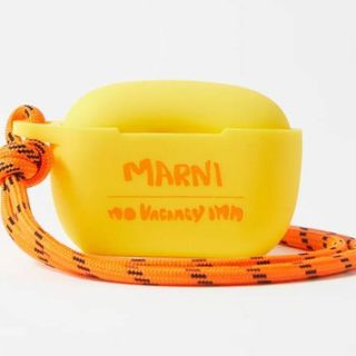 マルニ(Marni)のマルニ No Vacancy Inn  Airpods Pro ケース イエロー(モバイルケース/カバー)