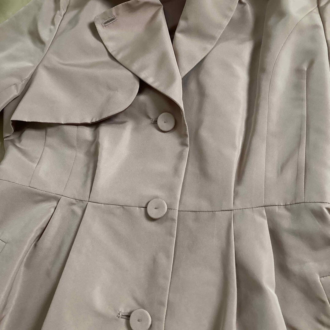 ダナパリ　DANA PARIS コート レディースのジャケット/アウター(トレンチコート)の商品写真