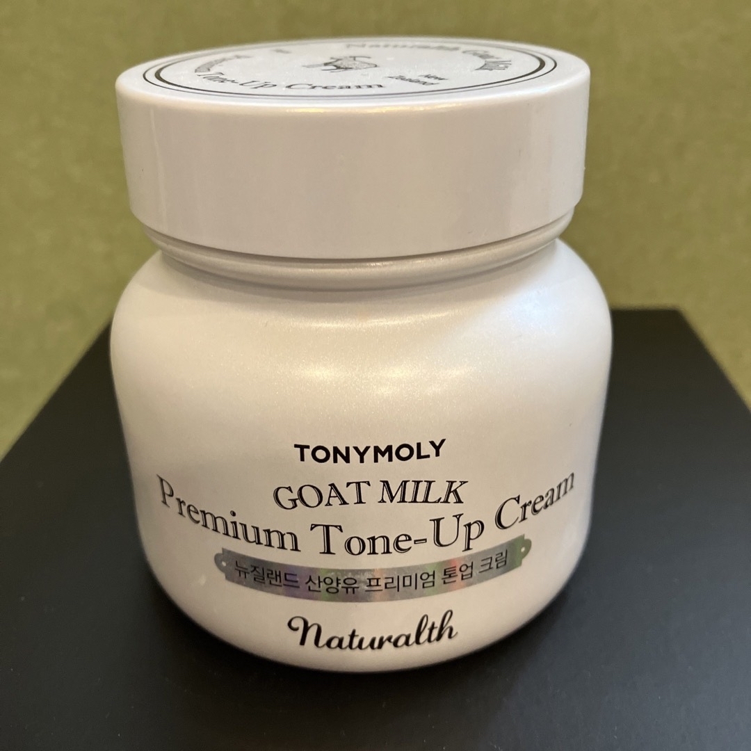 TONY MOLY(トニーモリー)の人気韓国コスメ！　TONYMOLY  GOATMILK プレミアムトーンアップ コスメ/美容のスキンケア/基礎化粧品(フェイスクリーム)の商品写真