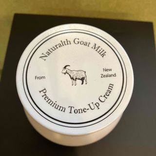 トニーモリー(TONY MOLY)の人気韓国コスメ！　TONYMOLY  GOATMILK プレミアムトーンアップ(フェイスクリーム)