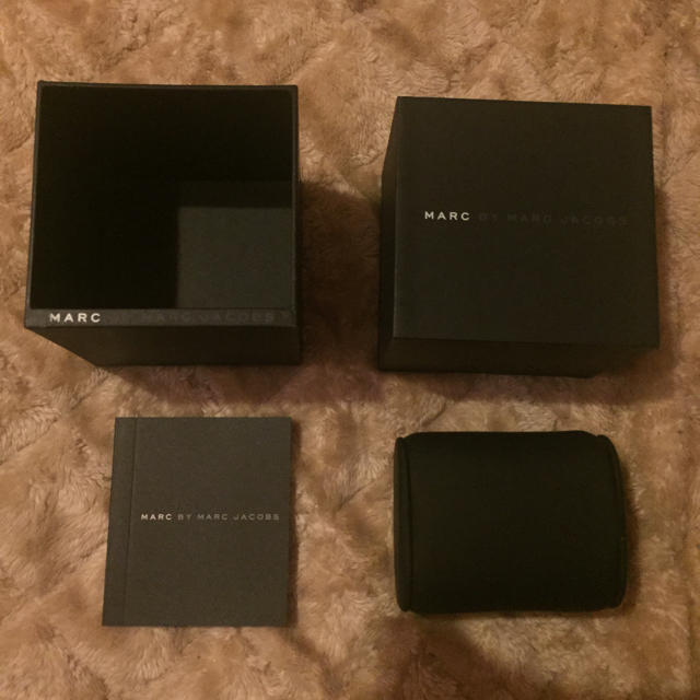 MARC BY MARC JACOBS(マークバイマークジェイコブス)のMARC BY MARC JACOBS腕時計空箱 レディースのファッション小物(腕時計)の商品写真