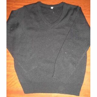 シンプル 無地 黒 長袖セーター 正装や制服に　130(ニット)