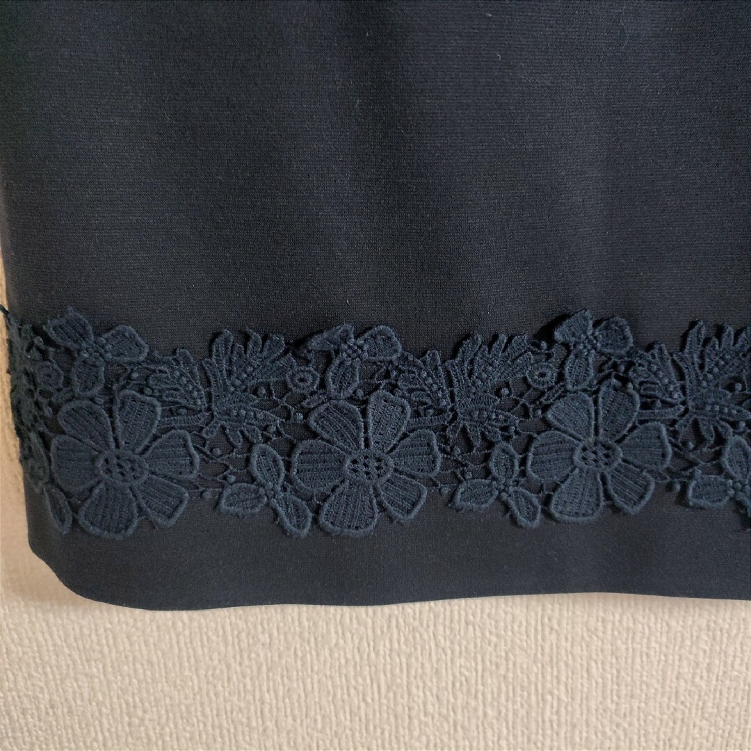 M'S GRACY(エムズグレイシー)のエムズグレイシー スカート ブラック 花 刺繡 MSGRACY 黒 紺 レディースのスカート(ひざ丈スカート)の商品写真