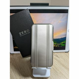 ゼロハリバートン(ZERO HALLIBURTON)のiPhone11/XR用ケース ゼロハリバートン 新品 手帳型 カード収納可能(iPhoneケース)