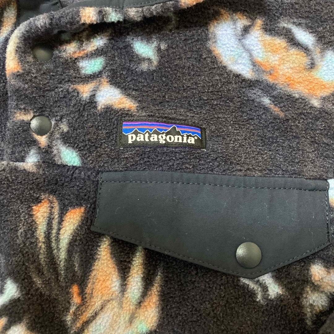 patagonia(パタゴニア)のパタゴニア　ウィメンズ　ライトウエイト　シンチラ　スナップT プルオーバー　S レディースのジャケット/アウター(ブルゾン)の商品写真