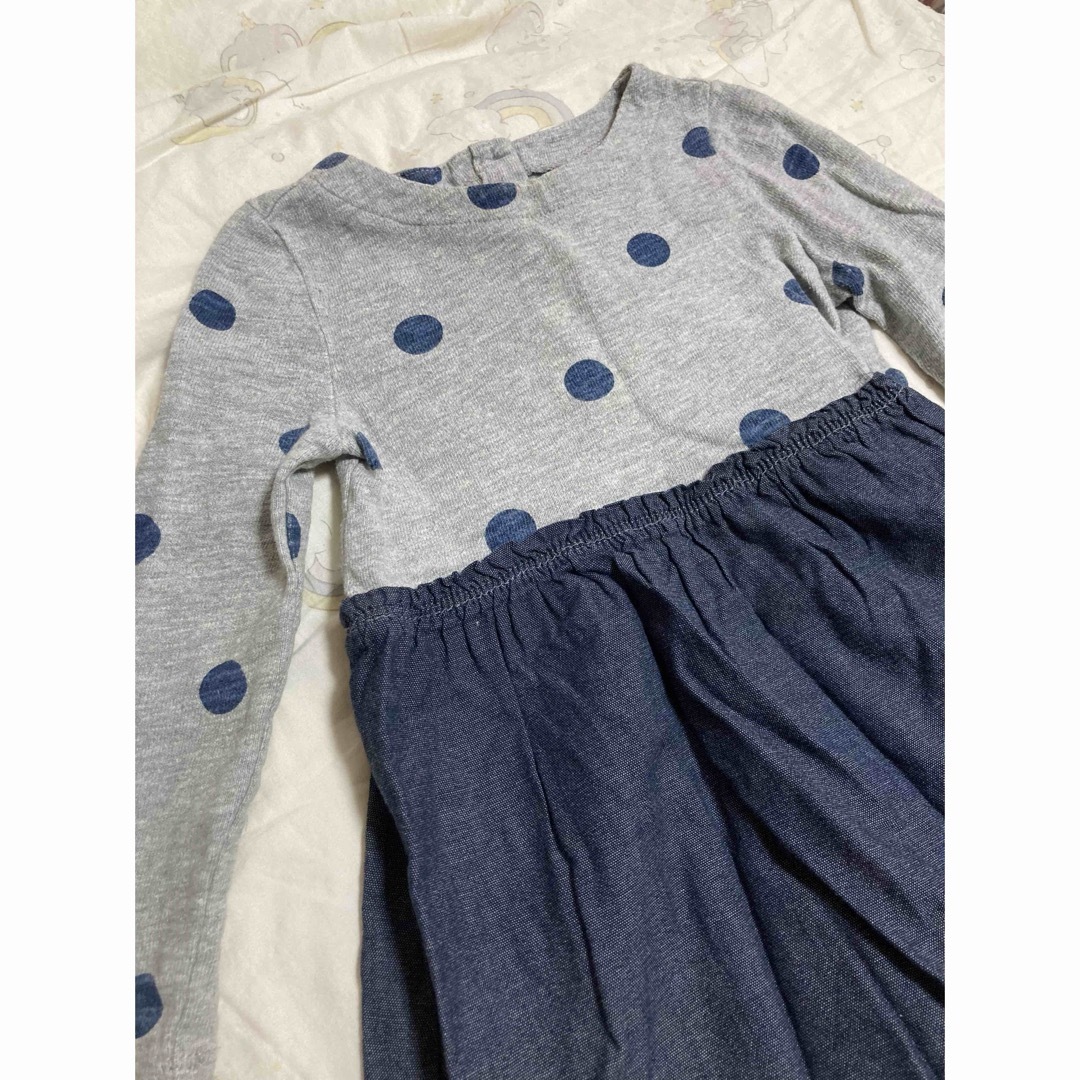 babyGAP(ベビーギャップ)のGAP 長袖ワンピース　ドット　ドッキング　95 キッズ/ベビー/マタニティのキッズ服女の子用(90cm~)(ワンピース)の商品写真