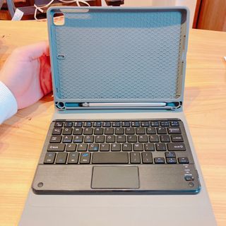 iPad mini用　Bluetoothキーボード付きカバー(PC周辺機器)