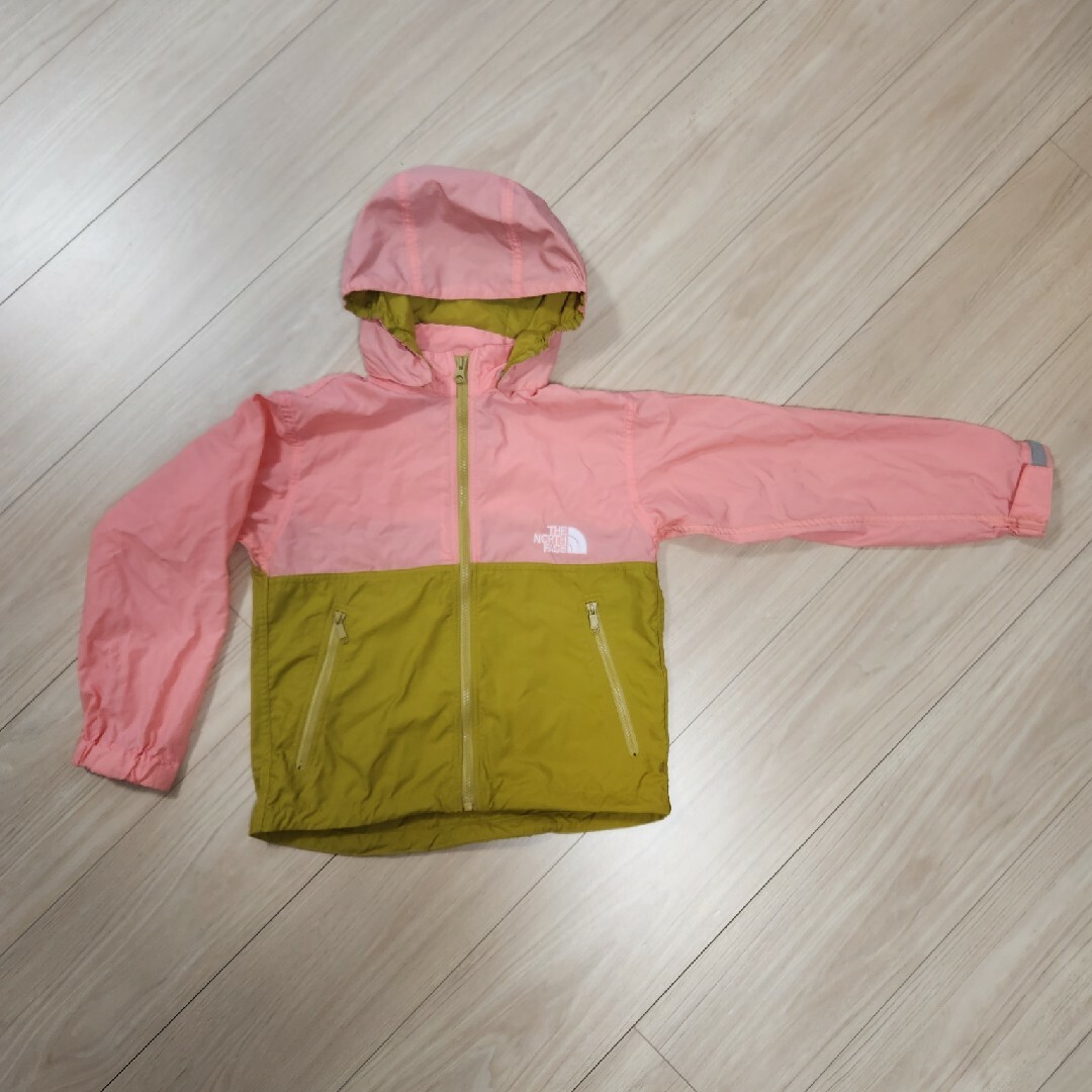 THE NORTH FACE(ザノースフェイス)のノースフェイス　ウインドブレーカー　120 キッズ/ベビー/マタニティのキッズ服女の子用(90cm~)(ジャケット/上着)の商品写真