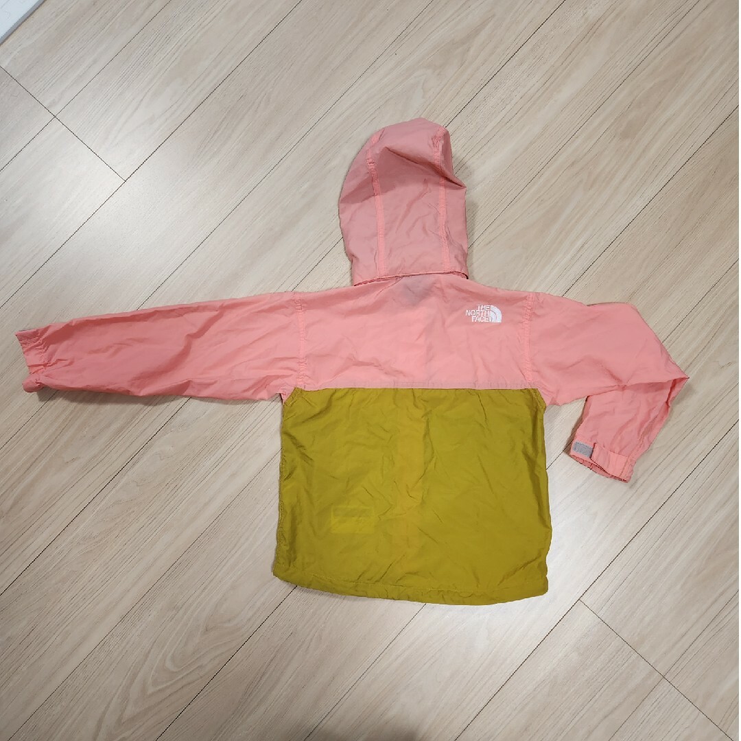 THE NORTH FACE(ザノースフェイス)のノースフェイス　ウインドブレーカー　120 キッズ/ベビー/マタニティのキッズ服女の子用(90cm~)(ジャケット/上着)の商品写真