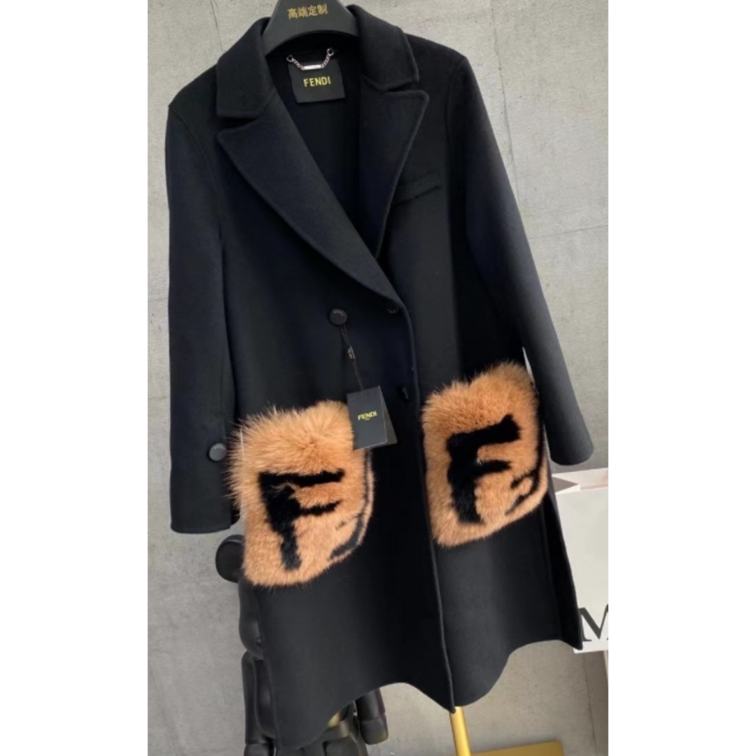 特別価格 《美品♪♪》FENDI（フェンディ）カーディガン - トップス