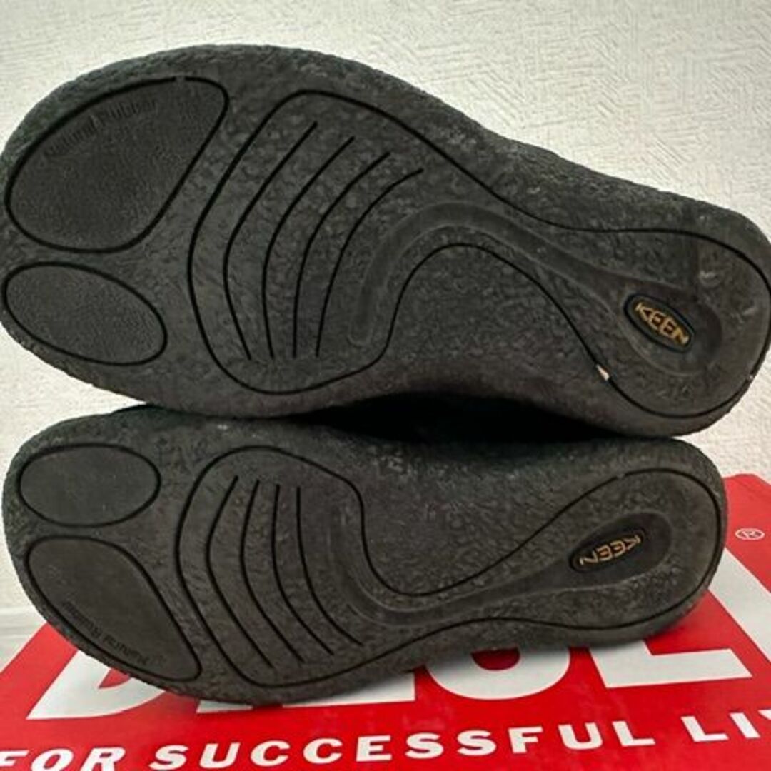 KEEN(キーン)の《定番》キーン KEEN スニーカー ハウザー ツー チャッカ W 24.0cm レディースの靴/シューズ(スニーカー)の商品写真