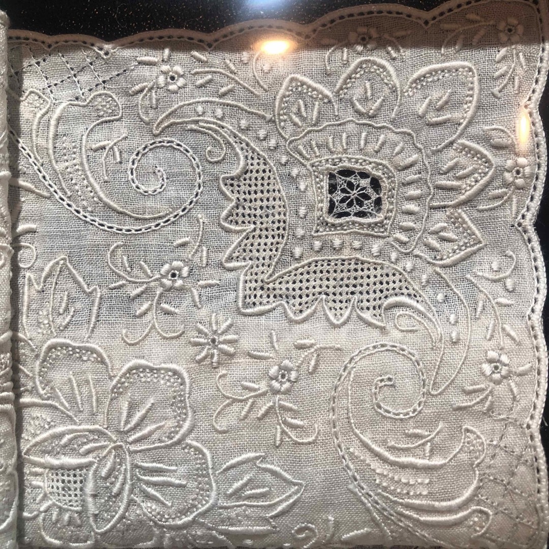 新品箱入☆SWATOWスワトウ高級刺繍ハンカチ