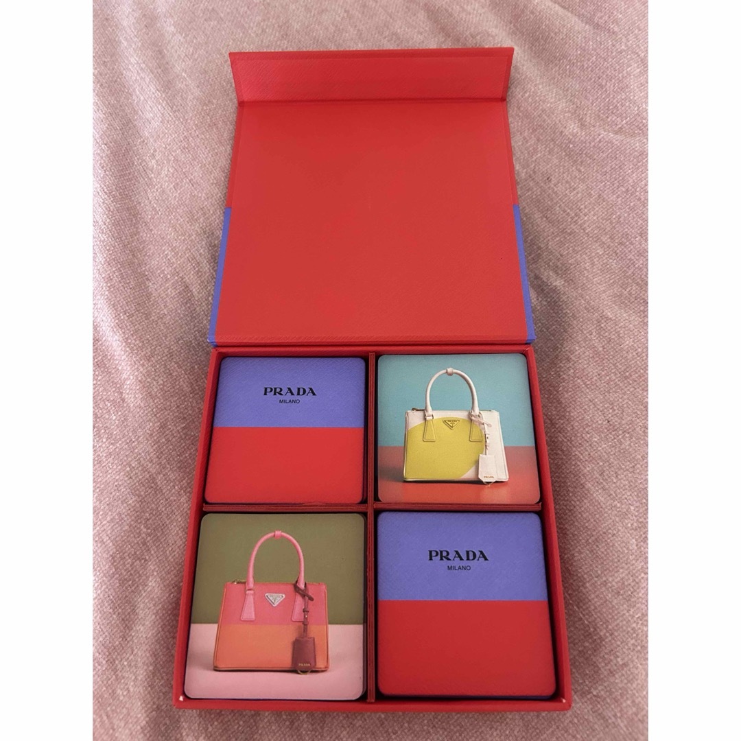 PRADA(プラダ)のPRADA プラダ Memory Card Game 神経衰弱カード エンタメ/ホビーのテーブルゲーム/ホビー(トランプ/UNO)の商品写真