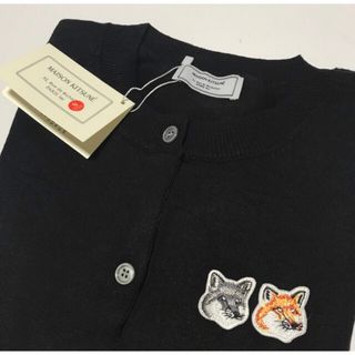 メゾンキツネ(MAISON KITSUNE')のメゾンキツネ　Maison kitsune  ダブルフォックス カーディガン(カーディガン)