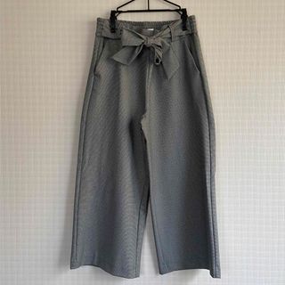 ザラ(ZARA)のZARA ハイウエストワイドパンツ(クロップドパンツ)