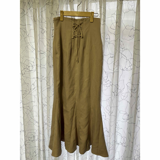 ココディール(COCO DEAL)のCOCO DEAL スカート　ベージュ　サイズ1 (ロングスカート)