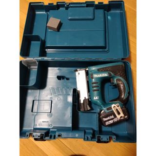 マキタ(Makita)のマキタ　18V　ピンタッカー本体のみ(その他)