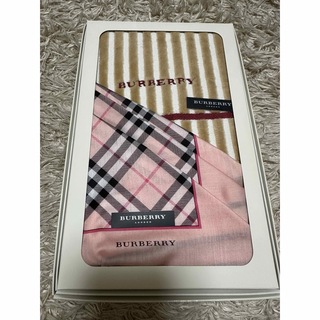 BURBERRY - 【希少】バーバリー ハンカチギフトBOXスキーの通販 by ...