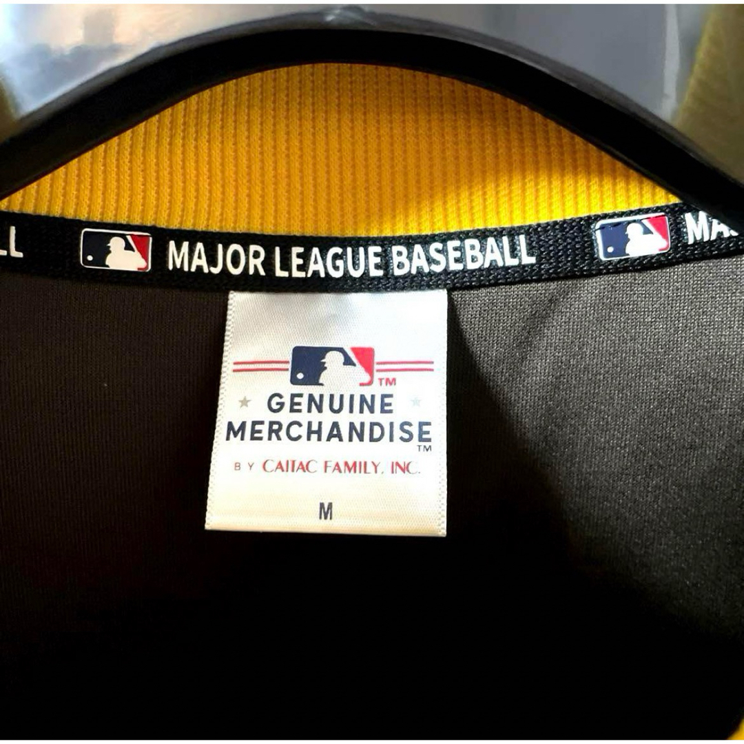 MLB(メジャーリーグベースボール)のMLB パドレス　トラックジャケット　長袖　ジャージ　刺繍ロゴ　ダルビッシュ メンズのジャケット/アウター(ブルゾン)の商品写真