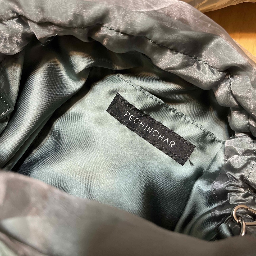 SCOT CLUB(スコットクラブ)の新品　PECHINCHAR ペシンシャ　サテン　オーガンジー　巾着バック レディースのバッグ(ショルダーバッグ)の商品写真