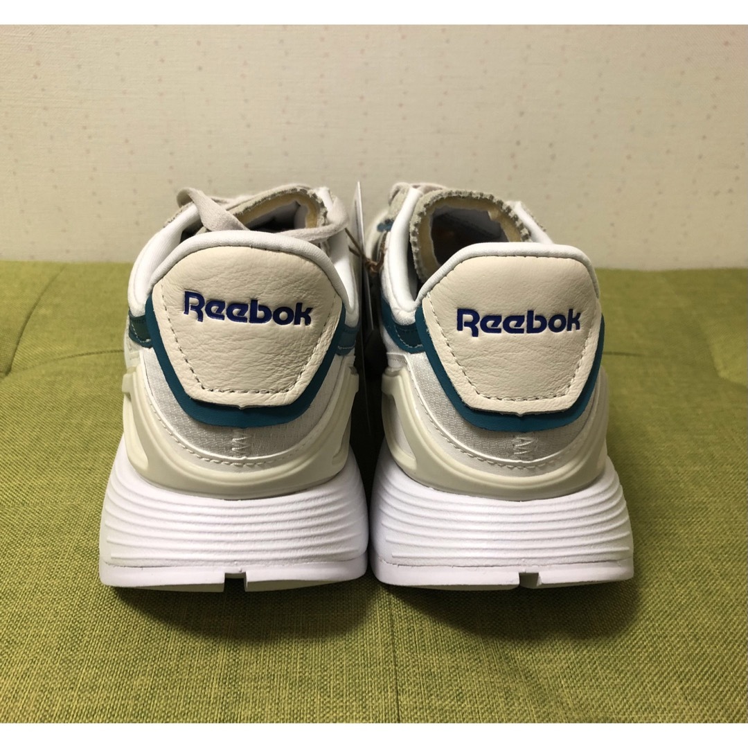 Reebok(リーボック)の【新品】リーボック CL レガシー AZ ホワイト【25.5cm】 メンズの靴/シューズ(スニーカー)の商品写真