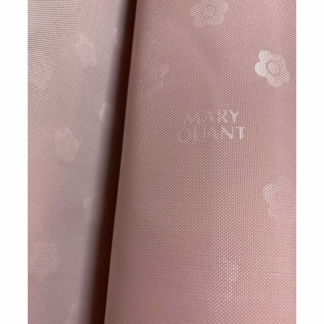 MARY QUANT(マリークワント)の★新品★マリークワント「MARYQUANT」布地★淡いピンク★デイジー柄とロゴ① ハンドメイドの素材/材料(生地/糸)の商品写真